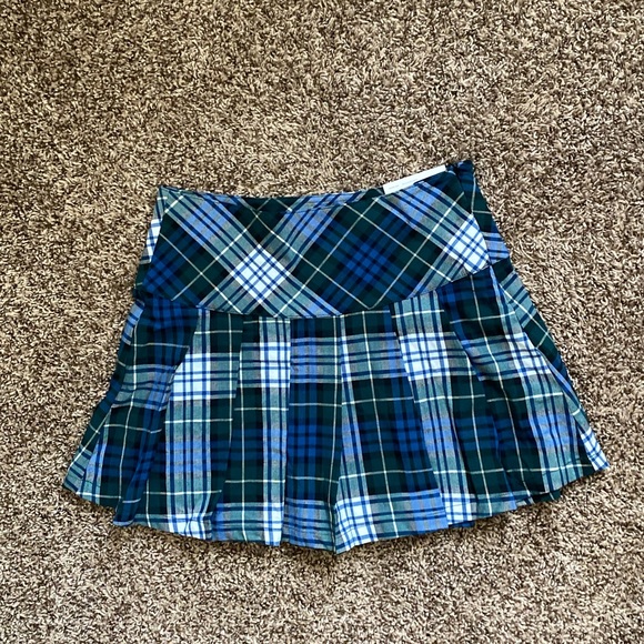 American Eagle Highest Rise Plaid Mini Skirt - Picture 2 of 10